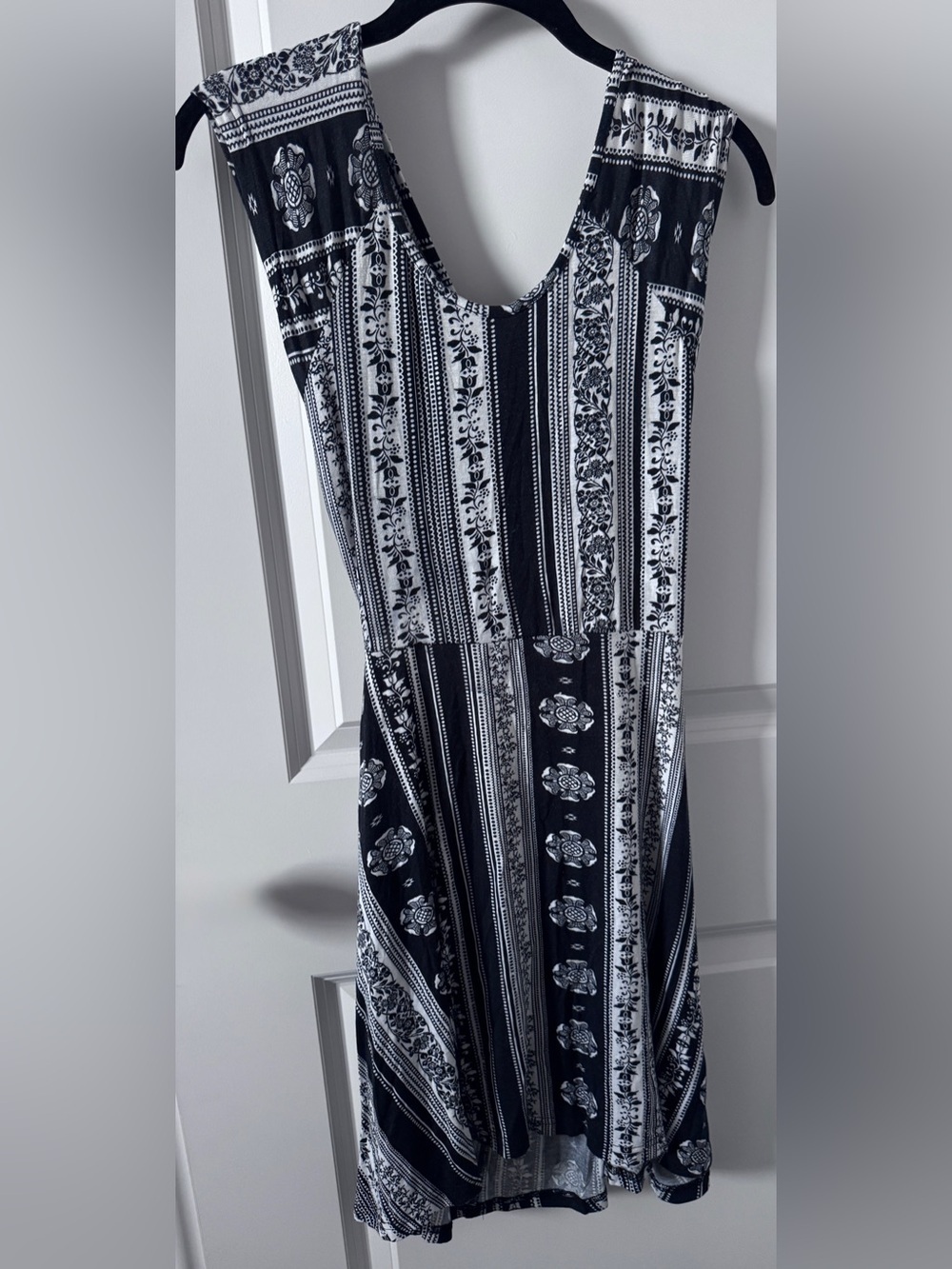 NWOT-Ocean Drive Black & White Printed Maxi Skirt-Large